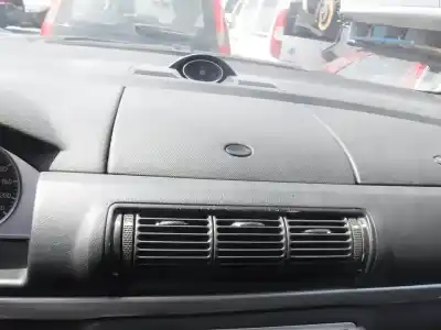 Vehículo de desguace ford galaxy (vy) ambiente del año 2004 con motor auy