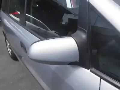 Veicolo di demolizione opel zafira a elegance dell'anno 2000 alimentato x20dtl