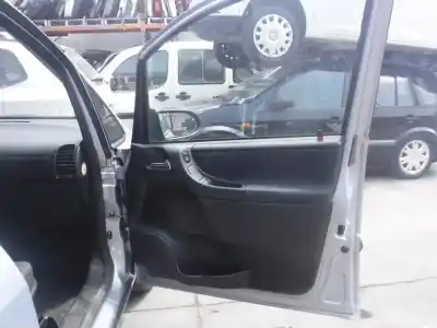 Veicolo di demolizione opel zafira a elegance dell'anno 2000 alimentato x20dtl