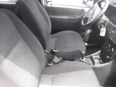 Veicolo di demolizione opel zafira a elegance dell'anno 2000 alimentato x20dtl