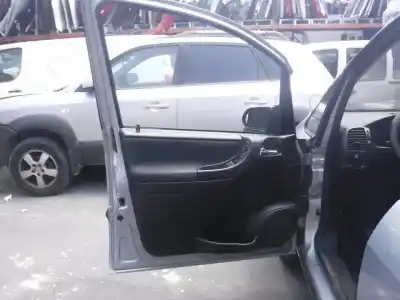 Veicolo di demolizione opel zafira a elegance dell'anno 2000 alimentato x20dtl