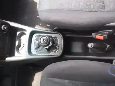 Veicolo di demolizione opel zafira a elegance dell'anno 2000 alimentato x20dtl