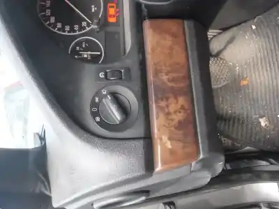 Veículo de Sucata bmw serie 5 berlina (e39) 530 d do ano 2002 alimentado 30 6 t1