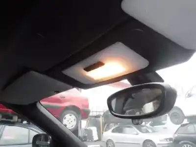 Veículo de Sucata bmw serie 1 cabrio (e88) 118i do ano 2013 alimentado n43b20ay