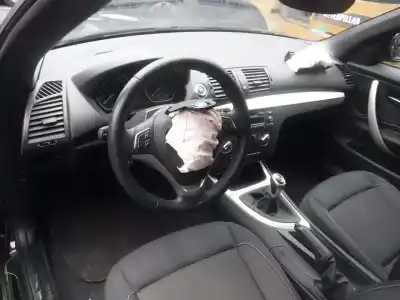 Veículo de Sucata bmw serie 1 cabrio (e88) 118i do ano 2013 alimentado n43b20ay