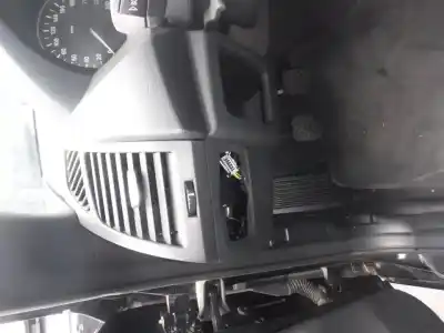 Veículo de Sucata bmw serie 1 cabrio (e88) 118i do ano 2013 alimentado n43b20ay