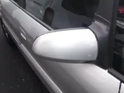 Scrapping Vehicle opel zafira a blue line of the year 2005 powered y22dtr