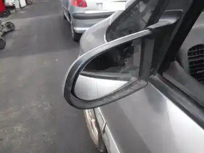 Scrapping Vehicle opel zafira a blue line of the year 2005 powered y22dtr