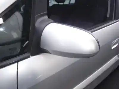 Scrapping Vehicle opel zafira a blue line of the year 2005 powered y22dtr