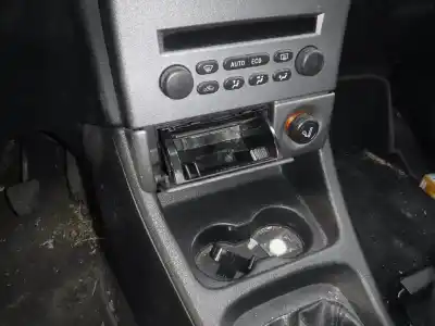 Scrapping Vehicle opel zafira a blue line of the year 2005 powered y22dtr