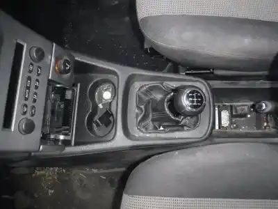 Scrapping Vehicle opel zafira a blue line of the year 2005 powered y22dtr