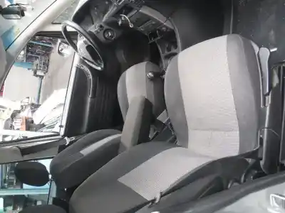 Scrapping Vehicle opel zafira a blue line of the year 2005 powered y22dtr