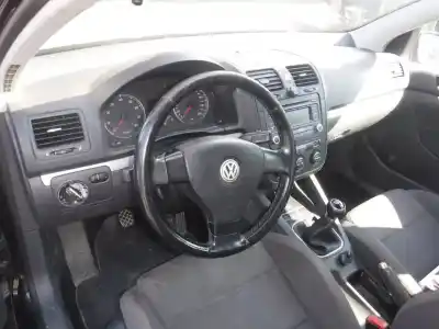 Vehículo de desguace volkswagen                                         golf v berlina (1k1)                                                                                                                                                                                                                                       highline                                                                                                                                                                                                                                                   del año 2006 con motor bse