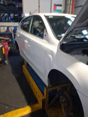 Veículo de Sucata hyundai i30 (fd) 1.4 do ano 2011 alimentado g4fa