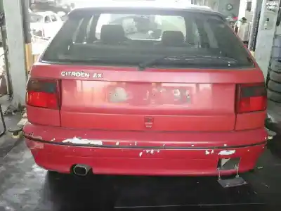 Véhicule à la ferraille citroen zx volcane de l'année 1991 alimenté d6e