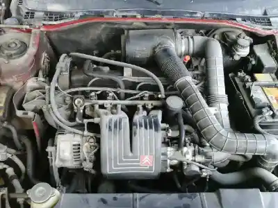 Véhicule à la ferraille citroen zx volcane de l'année 1991 alimenté d6e