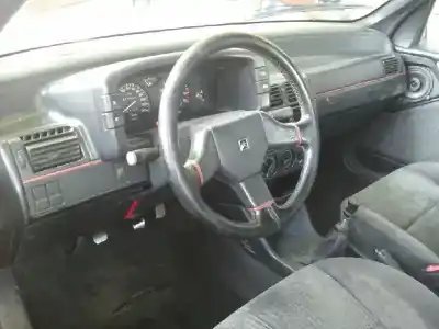 Véhicule à la ferraille citroen zx volcane de l'année 1991 alimenté d6e