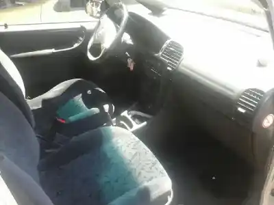 Veicolo di demolizione opel zafira a 1.6 16v dell'anno 1999 alimentato x16xel