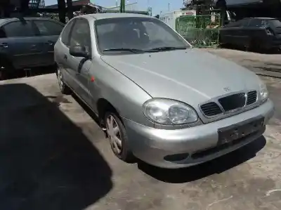 Verschrottungsfahrzeug DAEWOO LANOS 1.5 CAT des Jahres 2003 angetrieben A15SMS
