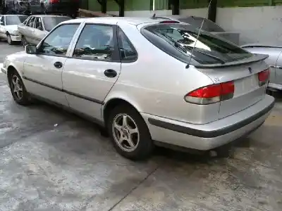Veículo de Sucata saab 9-3 berlina 2.2 16v tid cat do ano 2001 alimentado d223l