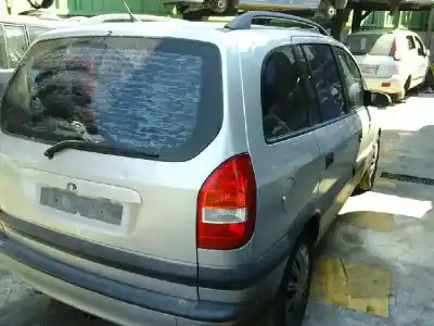 Veicolo di demolizione opel zafira a comfort dell'anno 2001 alimentato z16xe