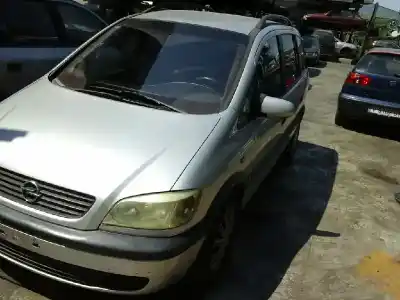 Veicolo di demolizione opel zafira a comfort dell'anno 2001 alimentato z16xe