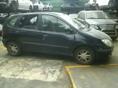 Scrapping Vehicle renault scenic (ja..) 2.0 16v of the year 2000 powered f9q k7