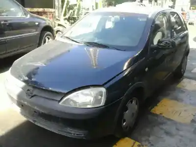 Veicolo di demolizione opel corsa c club dell'anno 2002 alimentato y17dtl