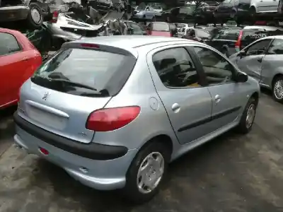 Hurda Aracı peugeot                                            206 berlina                                                                                                                                                                                                                                                x-line                                                                                                                                                                                                                                                     yılın 2004 güçlü kfw