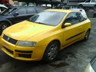 Veicolo di demolizione fiat stilo (192) . dell'anno 2002 alimentato 182b6000