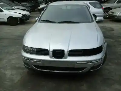 Scrapping Vehicle SEAT LEON (1M1) 1.6 16V of the year 2001 powered AUS