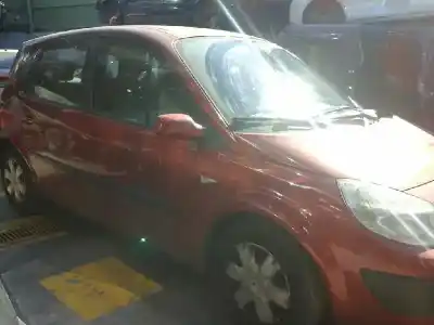 Sloopvoertuig renault scenic ii 1.5 dci diesel van het jaar 2006 aangedreven k9kp7