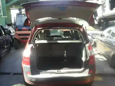 Sloopvoertuig renault scenic ii 1.5 dci diesel van het jaar 2006 aangedreven k9kp7