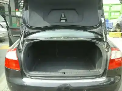 Scrapping Vehicle audi a4 berlina (8e) 2.5 v6 24v tdi of the year 2002 powered ake