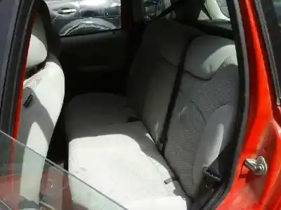 Veículo de Sucata fiat stilo (192) 1.4 16v feel do ano 2004 alimentado 843a1000