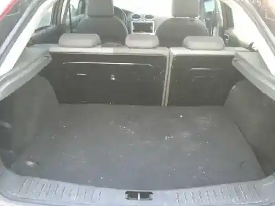 Veicolo di demolizione ford focus berlina (cap) 1.8 tdci turbodiesel cat dell'anno 2005 alimentato kkda
