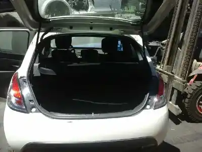 Veicolo di demolizione lancia ypsilon (402) 1.2 cat dell'anno 2015 alimentato 169a4000