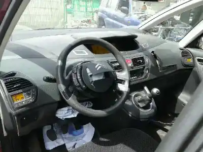 Veículo de Sucata citroen c4 picasso avatar do ano 2007 alimentado 9hzdv6ted4