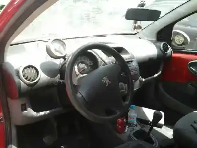 Veicolo di demolizione peugeot 107 trendy dell'anno 2006 alimentato 1kr384f