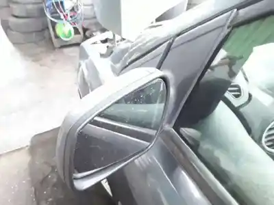 Verschrottungsfahrzeug ford focus berlina (cap) ambiente (d) des jahres 2005 angetrieben hhda