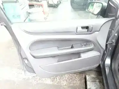 Verschrottungsfahrzeug ford focus berlina (cap) ambiente (d) des jahres 2005 angetrieben hhda