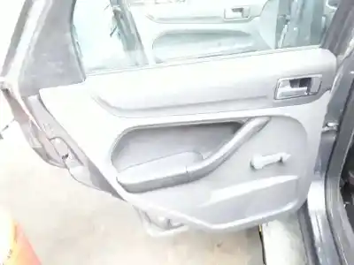 Verschrottungsfahrzeug ford focus berlina (cap) ambiente (d) des jahres 2005 angetrieben hhda