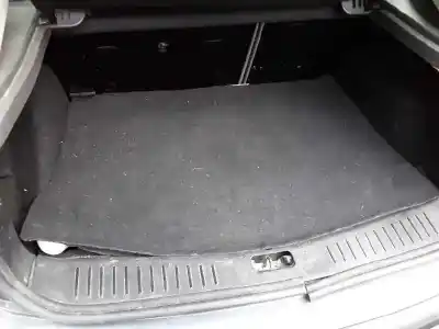 Verschrottungsfahrzeug ford focus berlina (cap) ambiente (d) des jahres 2005 angetrieben hhda