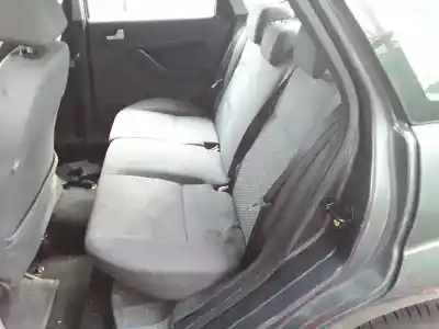 Verschrottungsfahrzeug ford focus berlina (cap) ambiente (d) des jahres 2005 angetrieben hhda