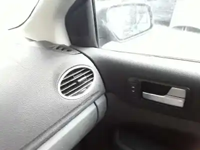 Verschrottungsfahrzeug ford focus berlina (cap) ambiente (d) des jahres 2005 angetrieben hhda