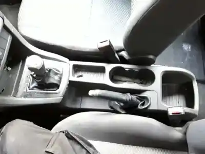 Verschrottungsfahrzeug ford focus berlina (cap) ambiente (d) des jahres 2005 angetrieben hhda