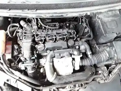 Verschrottungsfahrzeug ford focus berlina (cap) ambiente (d) des jahres 2005 angetrieben hhda