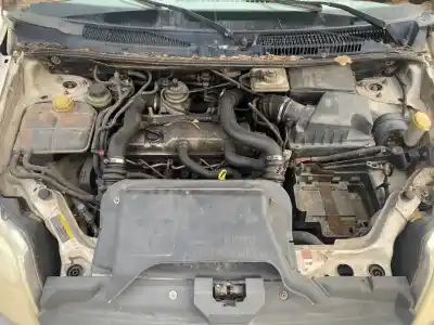Vehicul casat ford tourneo connect (tc7) 210s kombi al anului 2001 alimentat 