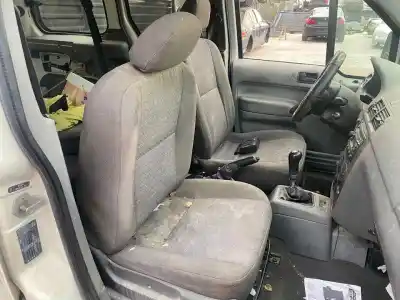 Vehicul casat ford tourneo connect (tc7) 210s kombi al anului 2001 alimentat 