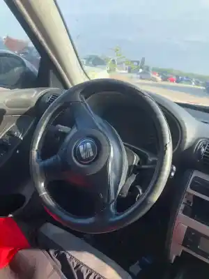 Scrapping Vehicle seat leon (1m1) d-asv of the year 2005 powered asv